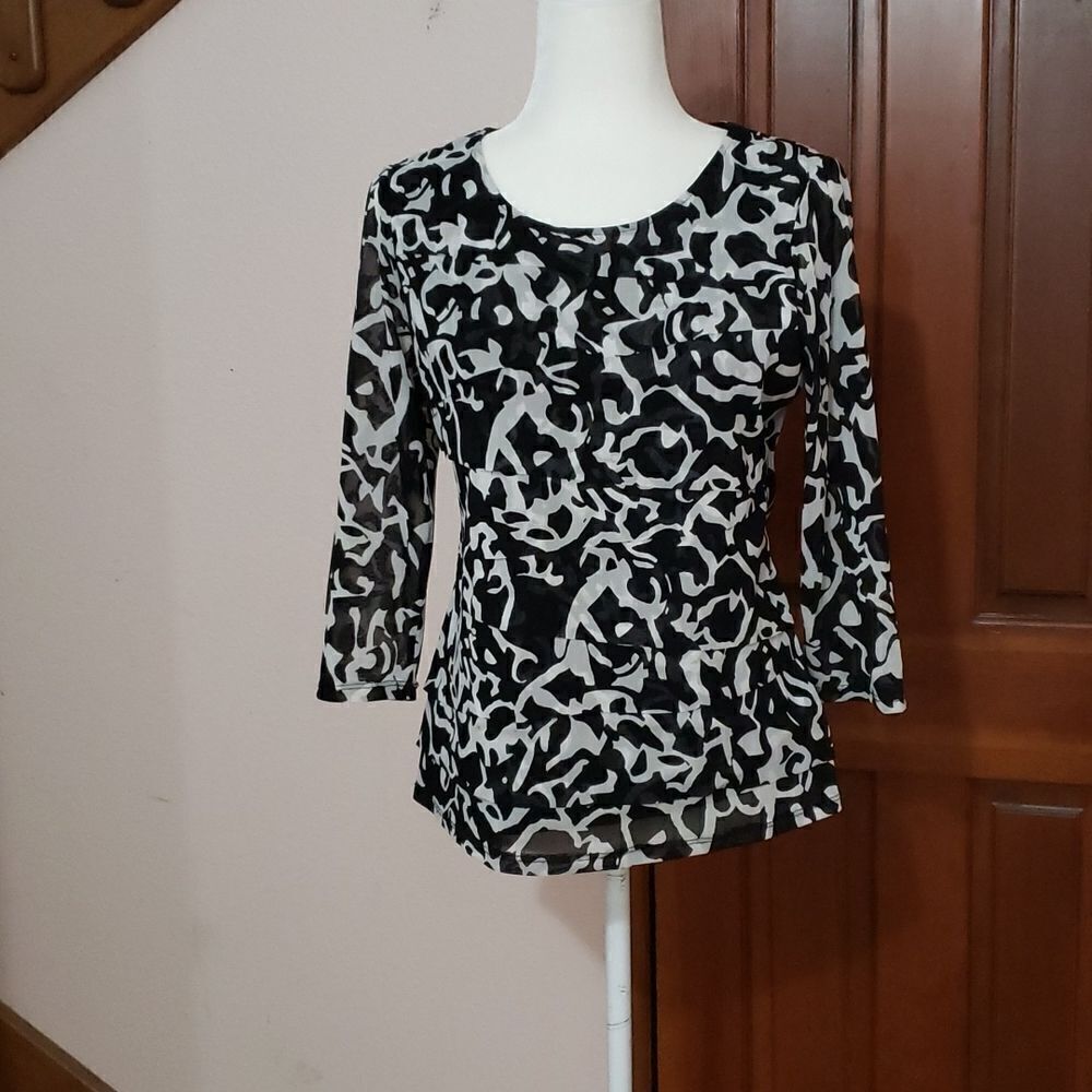 Alfani women's pullover top, size petite large, black grey print